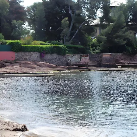 Bed & Breakfast Les Arbousiers 3*